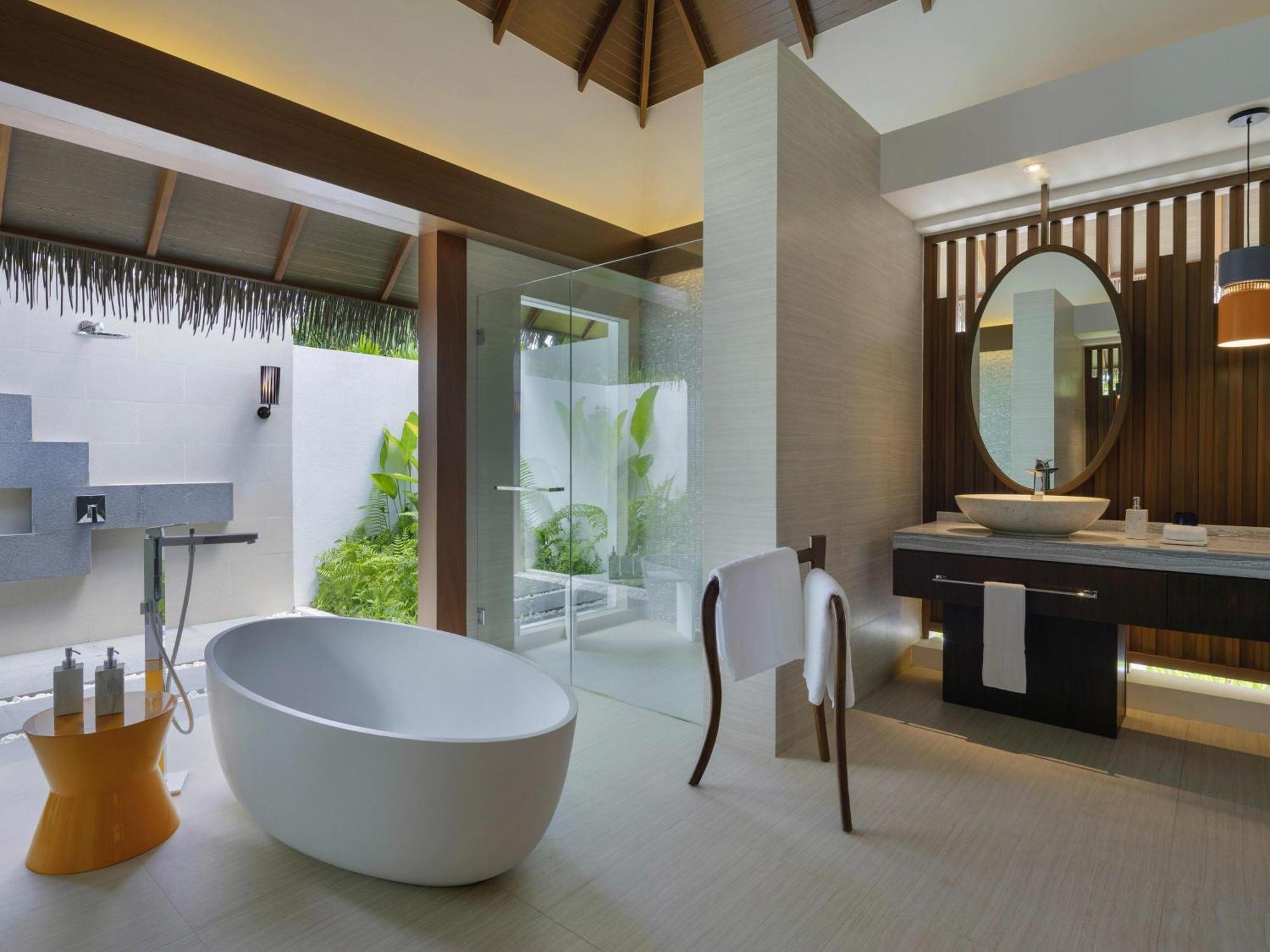 Family Beach Pool Villa